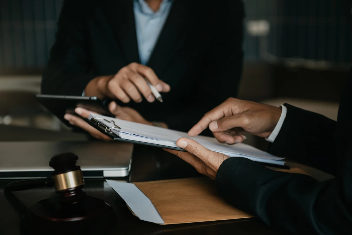 Rédiger un testament légal : conseils d'un avocat pour préparer sereinement sa succession